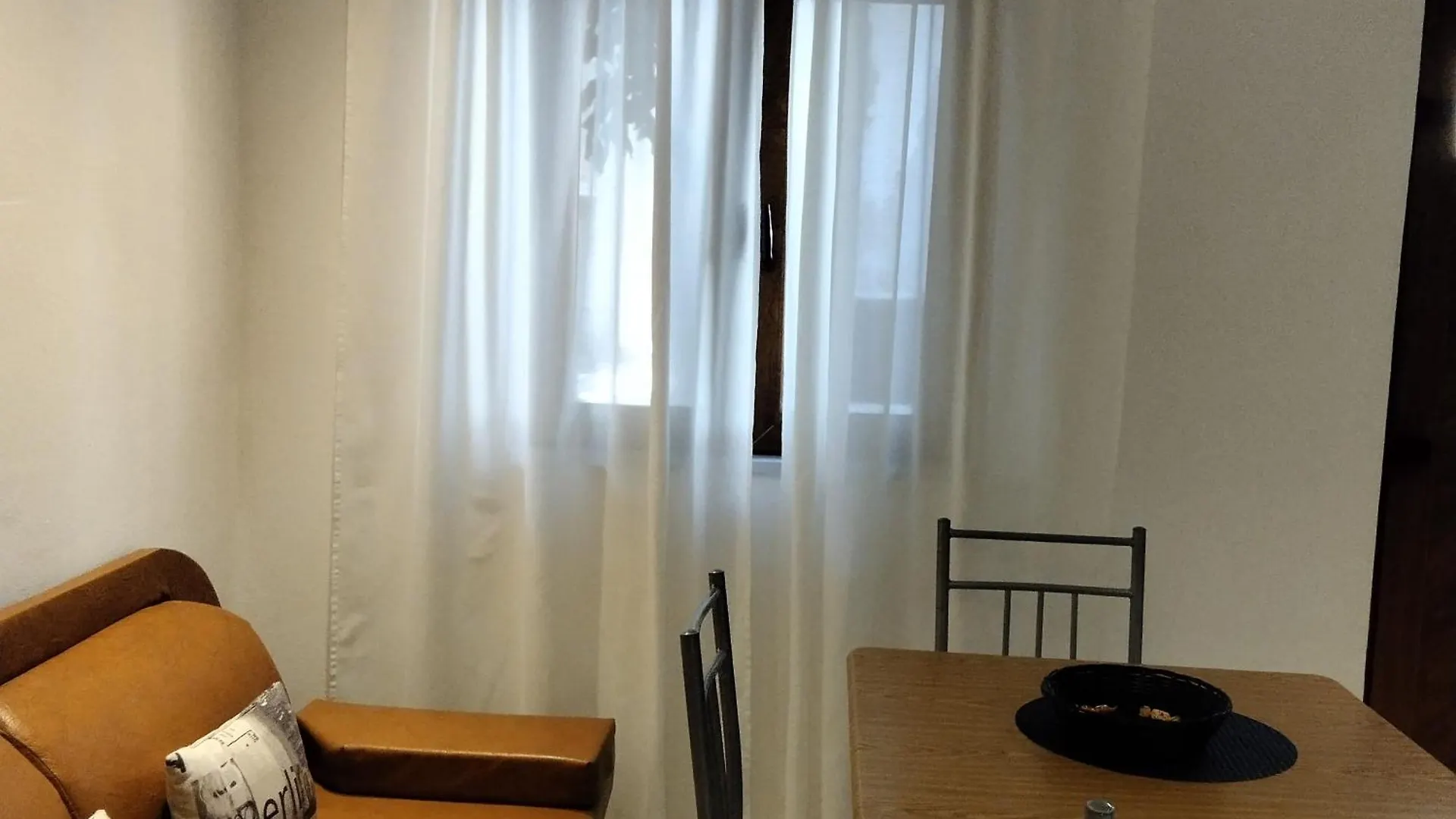 Old Town Lux Apartment Baska